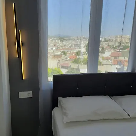 Pensión Ephesian & 3*