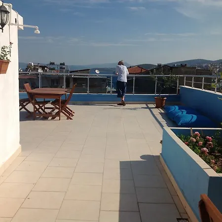 Pensión Ephesian & 3*